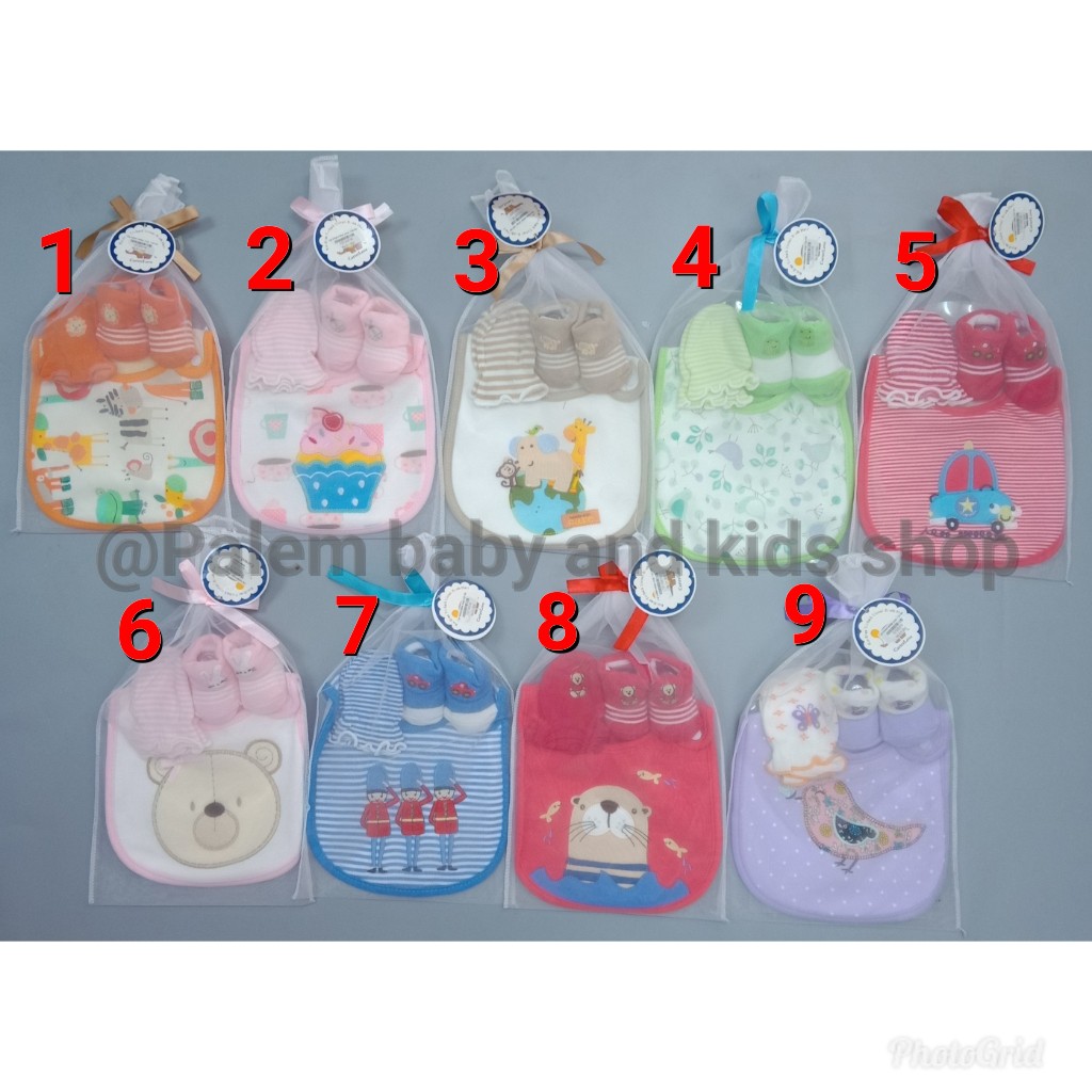 slaber + mitten sarung tangan kaos kaki bayi carterlove set baby