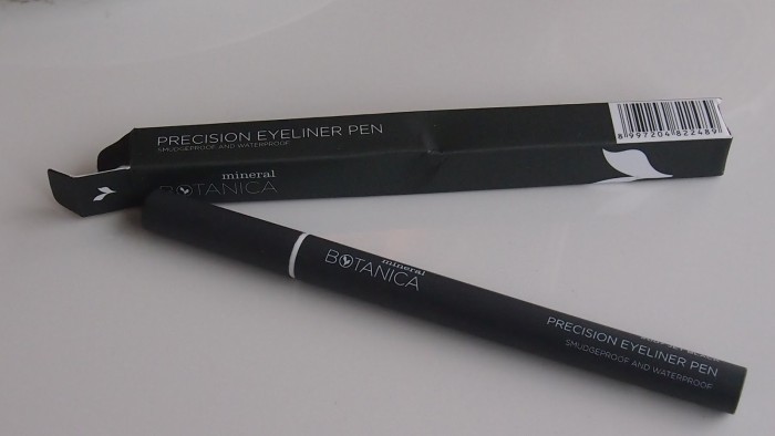 Mineral Botanica Precision Eyeliner Pen