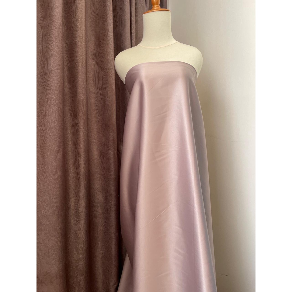 Bahan Kain Satin Velvet Premium Furing Kebaya Bisa Untuk Gamis Bahan Bridesmaid Warna Cokelat Susu Hazelnut Warna Soft