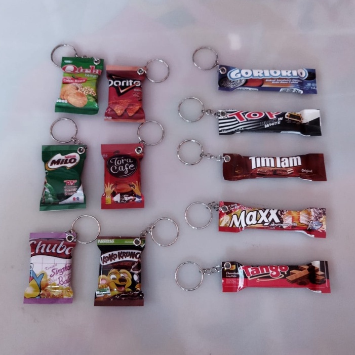 GANCI + PLASTIK Gantungan Kunci Unik Lucu Miniatur Snack Makanan Minuman Custom Lucu Souvenir Pesta Pernikahan Keren-GANCI SAJA
