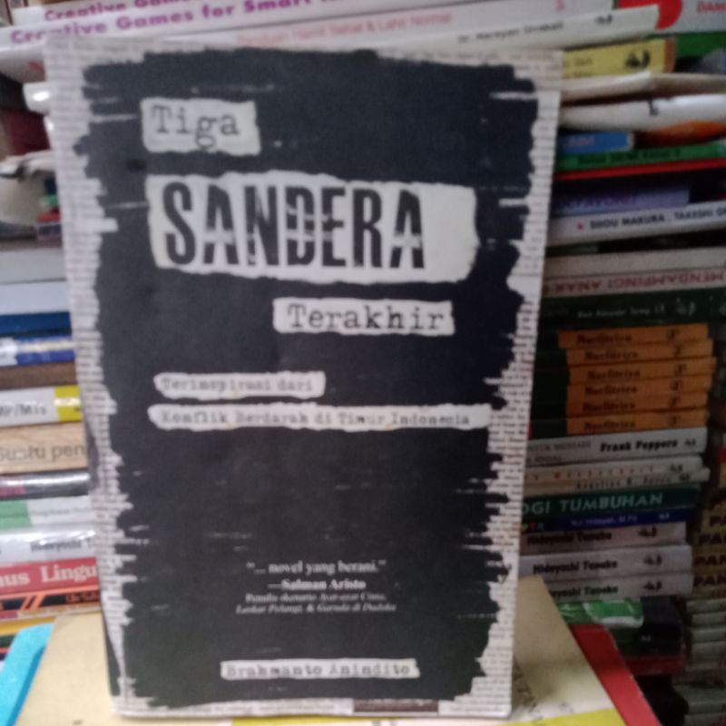 tiga SANDERA TERAKHIR