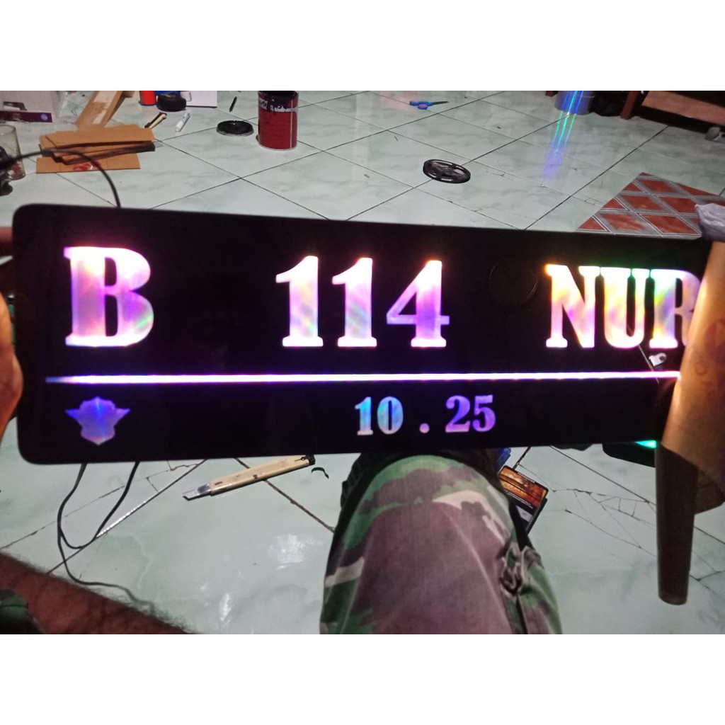 PLAT NOMOR MOBIL VARIASI AKRILIK NYALA LED