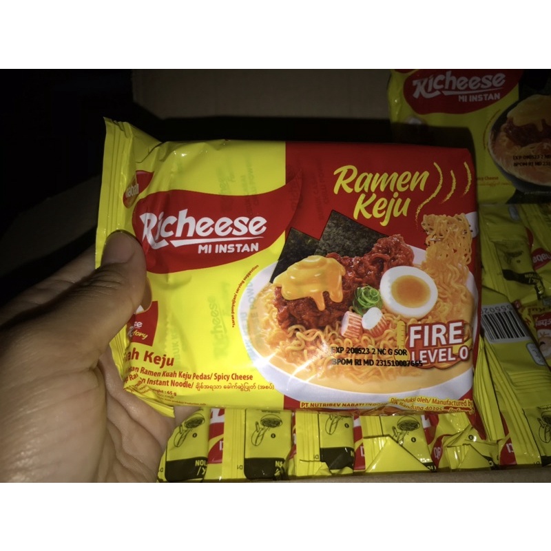 

Mie richeese Nabati level 0 // Mie richeese ramen Nabati level 0