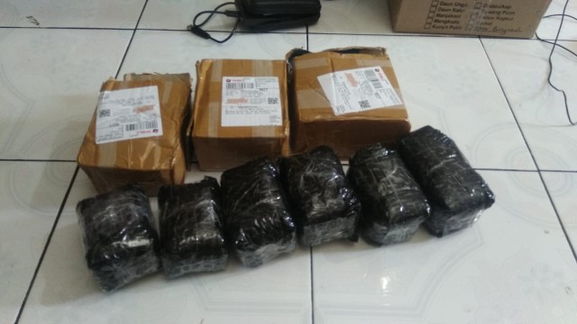 Pupuk Nutrifarm Ag - 1 L