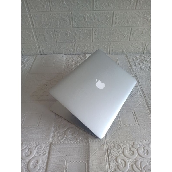 MACBOOK AIR 2015 CORE i5 RAM 4GB SSD 256GB 13INCHI MONTEREY