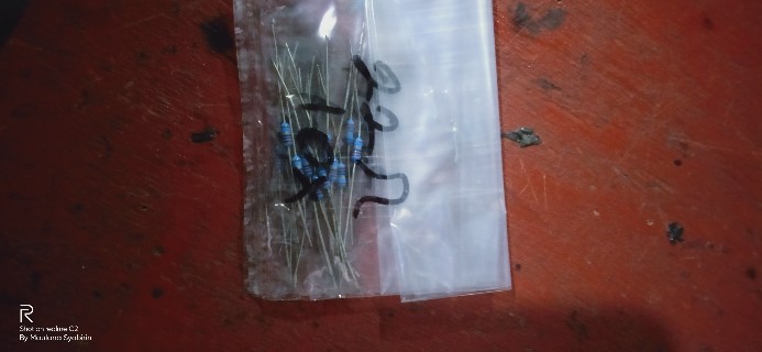 10pcs Resistor 1/4w Metal Film 1% 22ohm, 33ohm, 39ohm, 56ohm, 68ohm, 82ohm, 100ohm