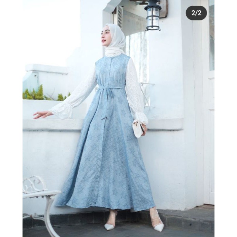 ZANNA DRESS MILK BLUE BY GAMALEEA