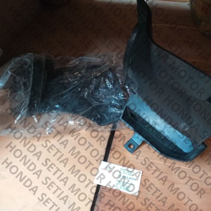 (100% ASLI ) Mud Guard mudguard karpet lumpur belakang Mobilio tipe E Original Keren Bos