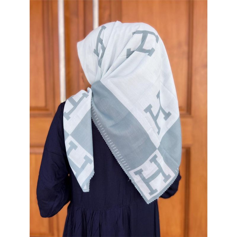 Hijab Segi Empat / Hijab Motif / Jilbab Segi Empat / Jilbab Motif / H / Farsya Adeeva Islamic Beauty