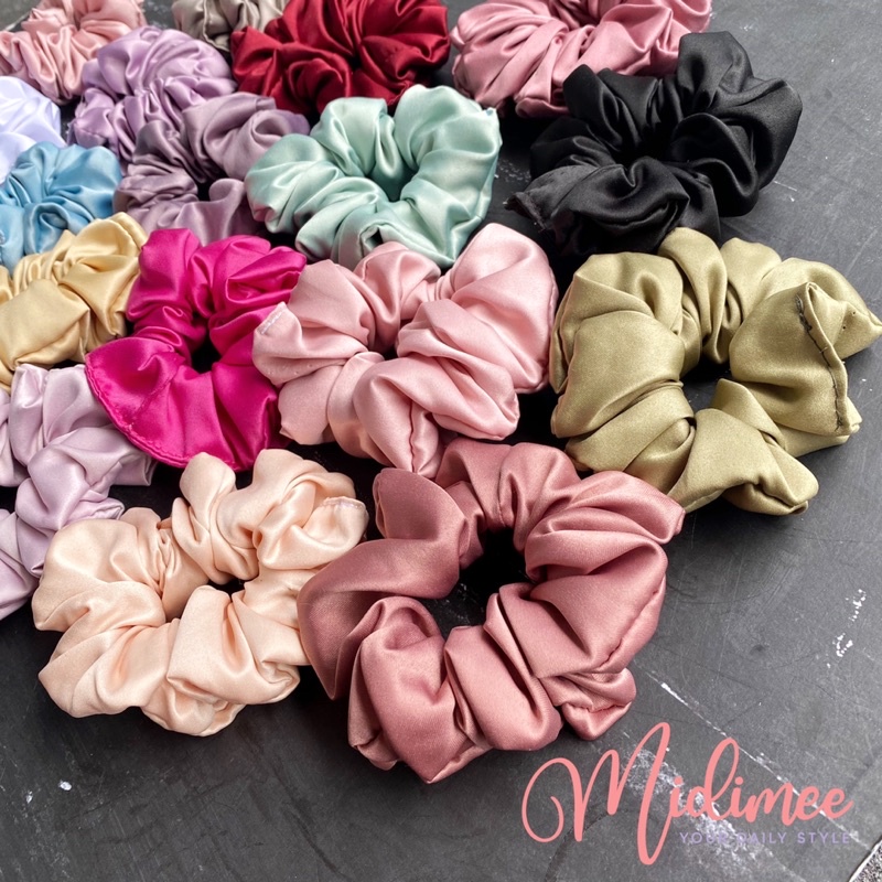 COD SCRUNCHIE SATIN PREMIUM FREE POUCH