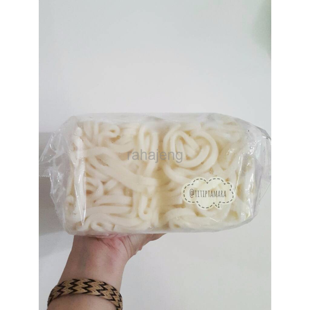 

udon 200 gr FROZEN
