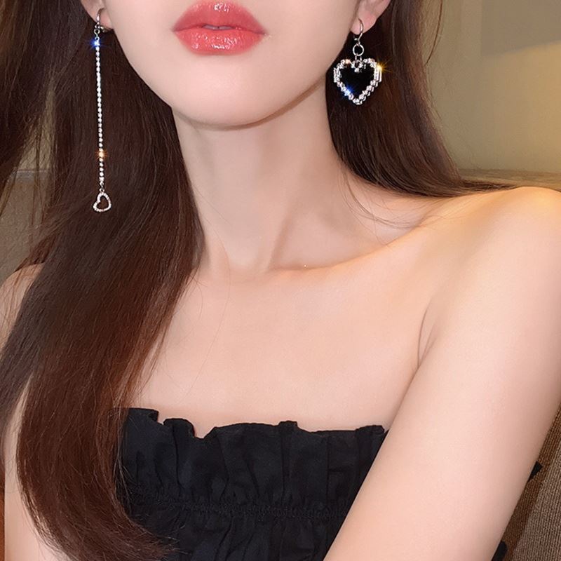 Anting Kristal Zircon Bentuk Hati Asimetris Untuk Wanita