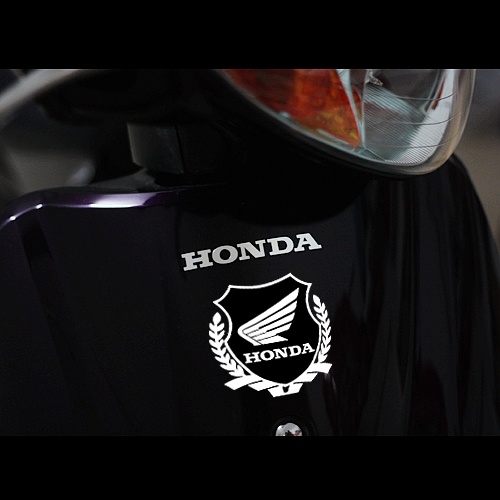 Honda Reflektif Logo Stiker Sayap Emblem Dashboard Fender Stiker Tahan Air Universal Aksesoris Motor Stiker