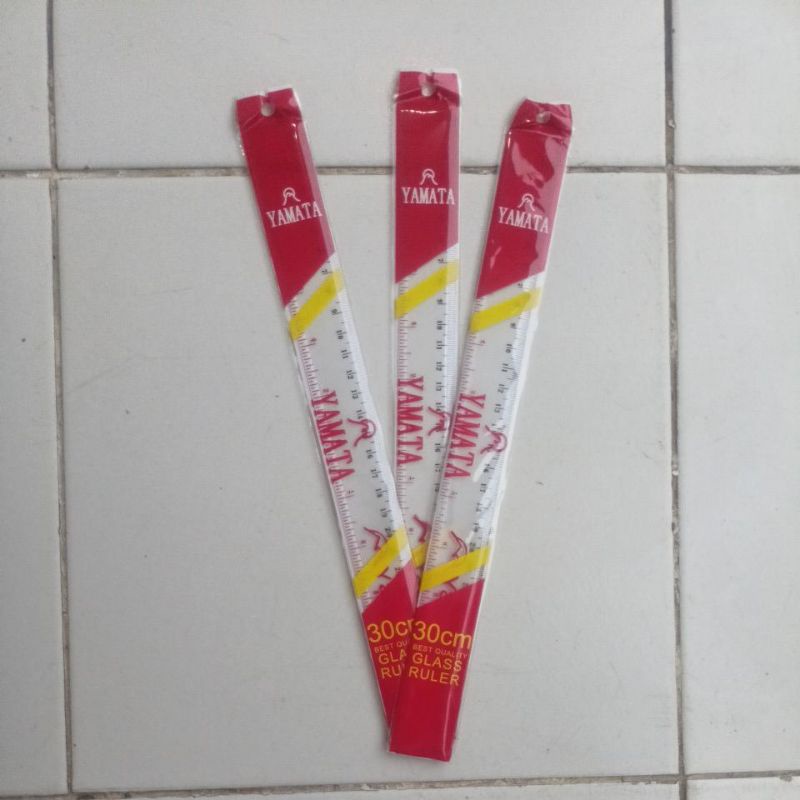 

Penggaris 30cm Penggaris Plastik Mika Merek Yamata Penggaris Sekolah