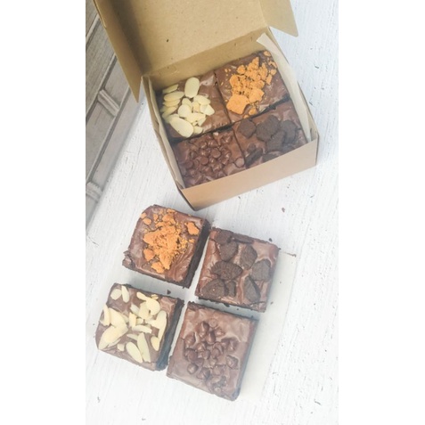 

MINI MIX BROWNIES RESEP MERTUA