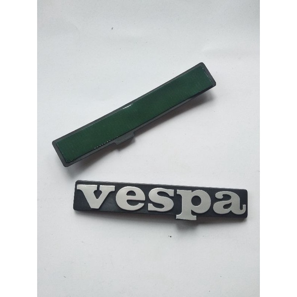VESPA EMBLEM DEPAN VESPA EXCEL T5