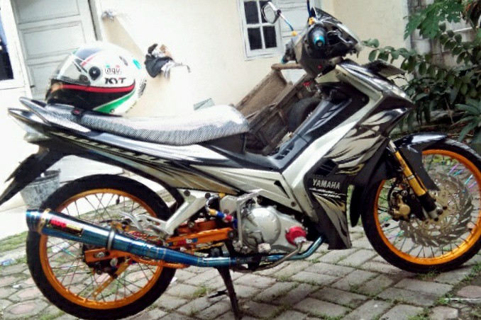 Gantungan Cakar Stainlish Universal