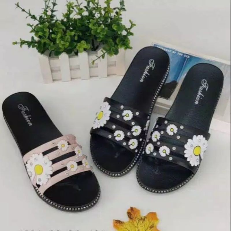 Medan Termurah/Ready stock Sendal Sandal wanita jelly Import