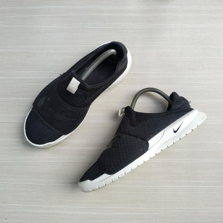 NIKE BENASSI SLIP ON second