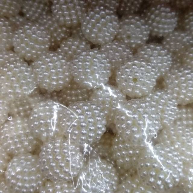 Mutiara berry. Mutiara durian 14mm ( bw)