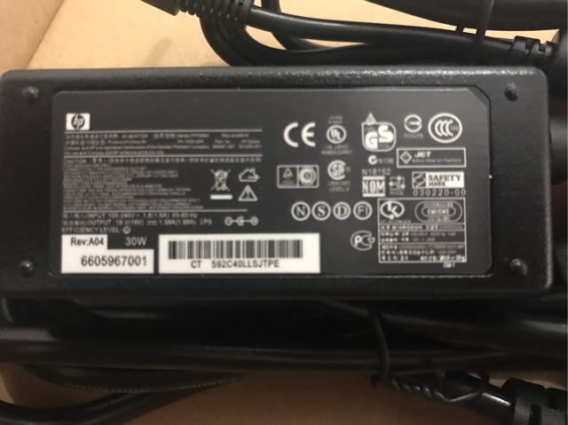 Adaptor Charger HP Mini 110 210 110-1000 110-3000 110-1014TU 110-3014TU 110-3500 210-1000 210-2000