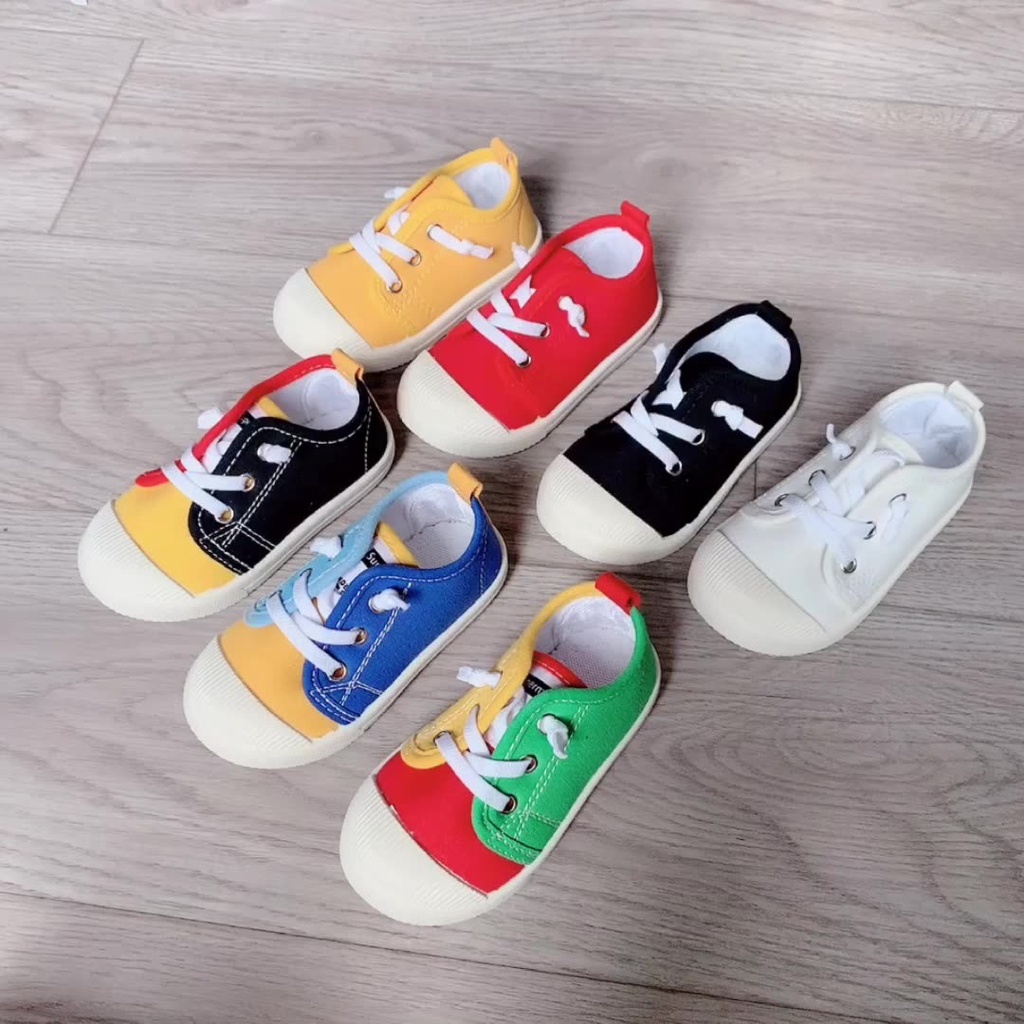 Sepatu Sneakers Canvas Anak Import