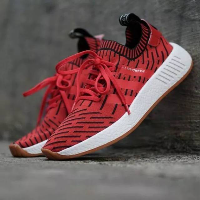 Adidas NMD R2 PK JAPAN IMPORT. SEPATU ADIDAS NMD. SEPATU RUNNING ADIDAS. SNEAKERS ADIDAS NMD