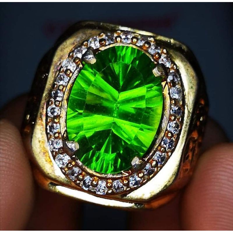 GREEN MOLDAVITE