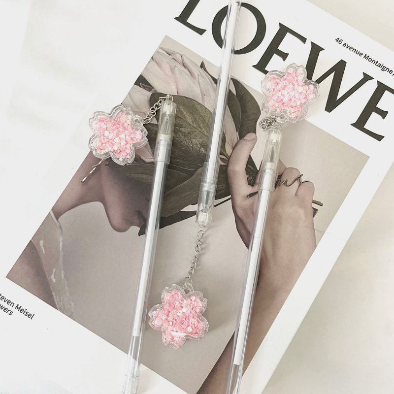 

PULPEN GEL GANTUNGAN SAKURA BENTUK LOVE PINK GLITTER MURAH PEN CANTIK LUCU MANIK TINTA HITAM