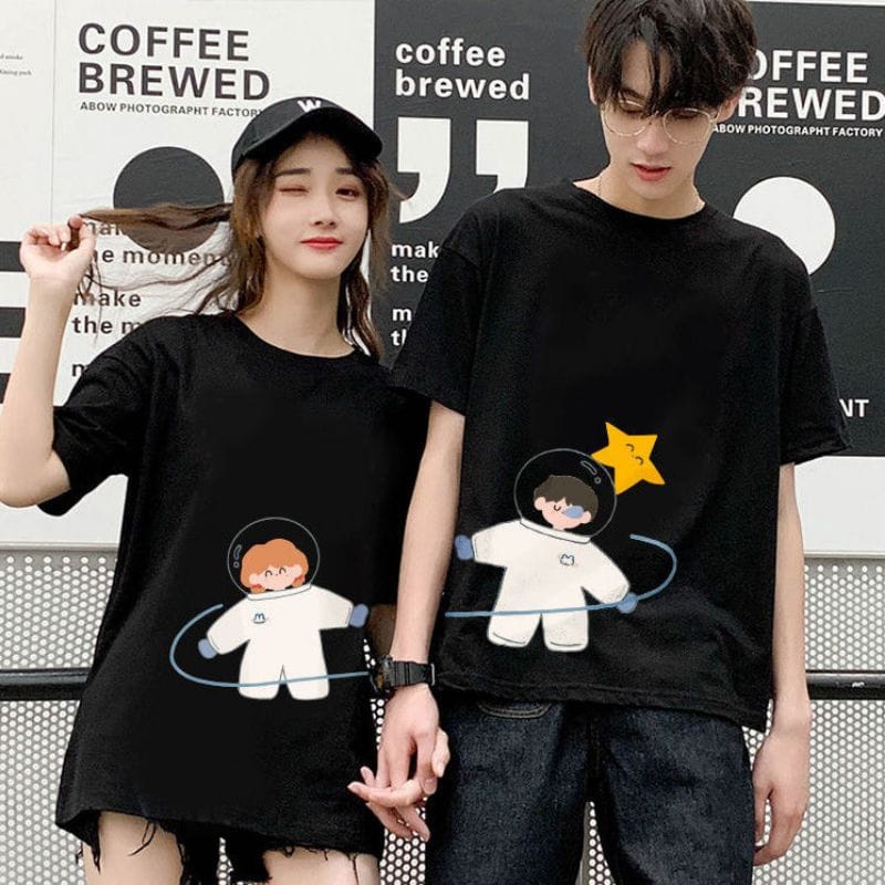 MYSTIQUE.ID-BAJU KAOS COUPLE CUTE ASTRONOT T-SHIRT LUCU DAN AESTHETIC