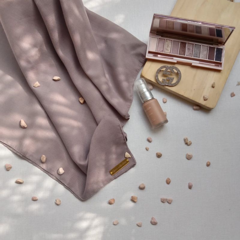 Hijab Segi Empat Paris Premium-Old latte