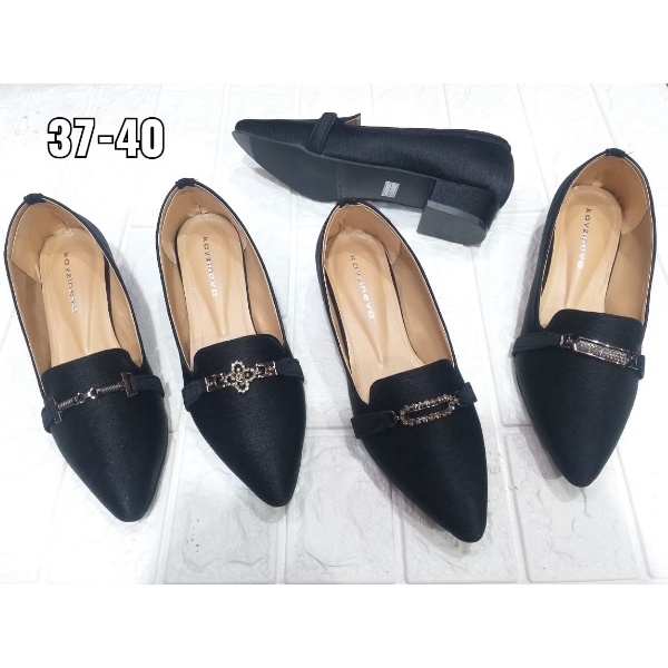 Sepatu Pantofel Wanita 3cm Hak Tahu Hitam Polos Formal