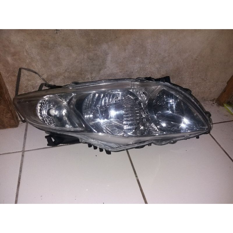 headalmp New altis 2010