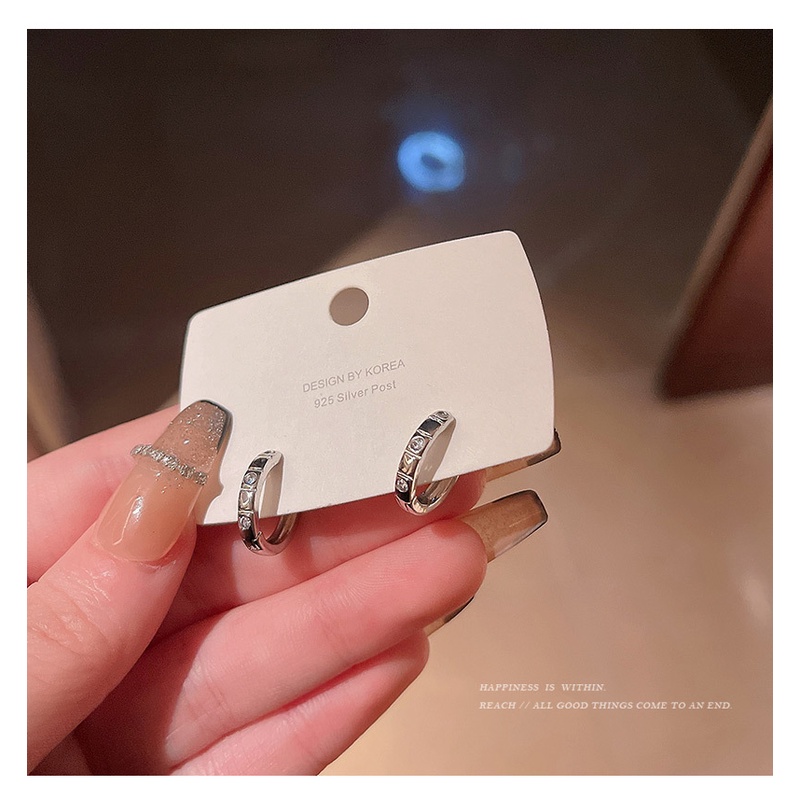 Anting Stud Zircon Desain Simple Untuk Aksesoris Wanita