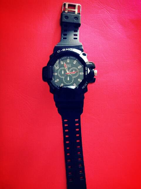 Q&amp;Q Jam tangan sport anti air