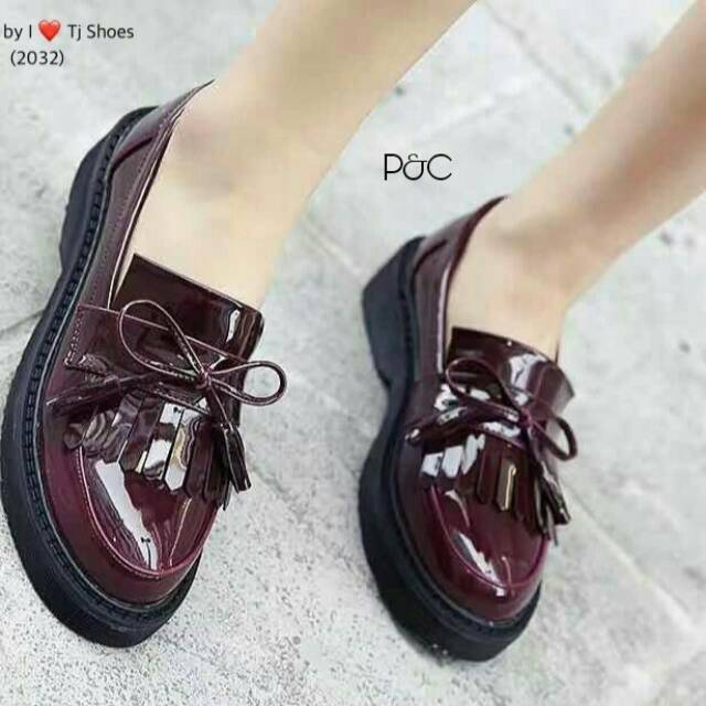 SEPATU WANITA KULIT KILAP SLIP ON LOAFERS DOCMART VINTAGE DOKMART CASUAL CEWEK SANTAI IMPORT BRANDED