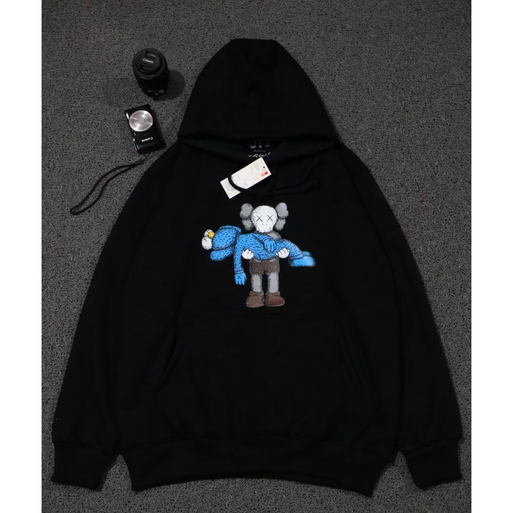 JAKET SWEATER HOODIE UNIQLO X KAWS ANATOMY HITAM KUPING HIJAU AUTHENTIC PREMIUM TERLARIS FREE STICKE