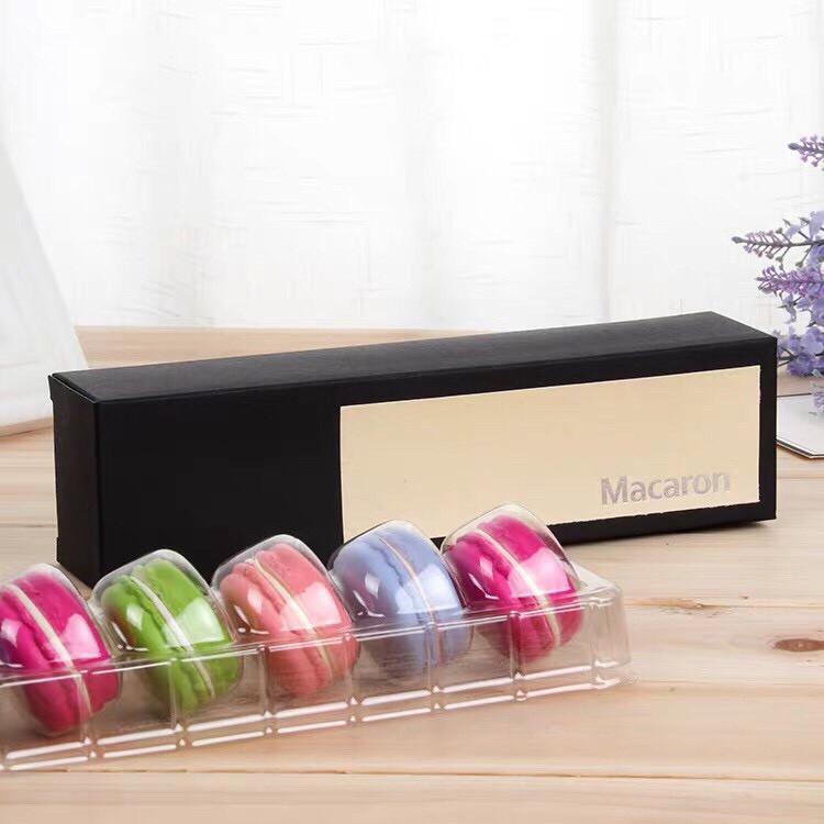 

Kotak Kue Macaroon Ivory