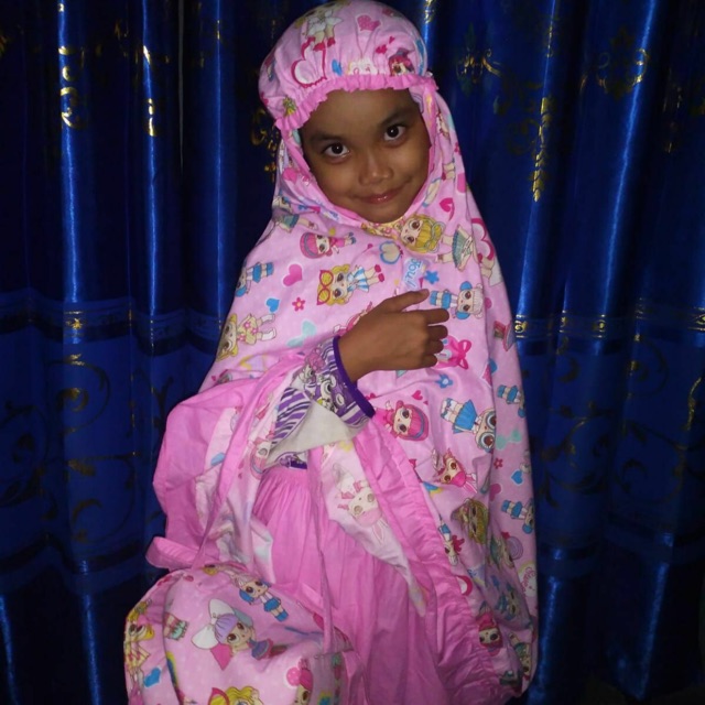 Mukena anak pink karakter LOL
