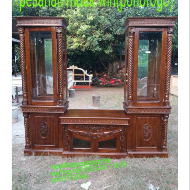 Bufet tv pilar mebel Jepara mebel bagus Jepara mebel jati Jepara mebel jati murah