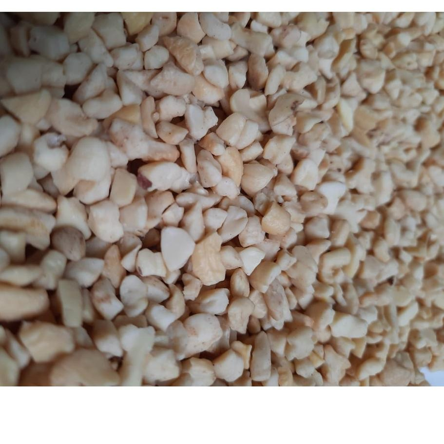 

T56❀ KACANG METE MEDE MENTE PECAHAN PATAHAN SUPER 1 KG COCOK UNTUK SAMBAL BUMBU Trend