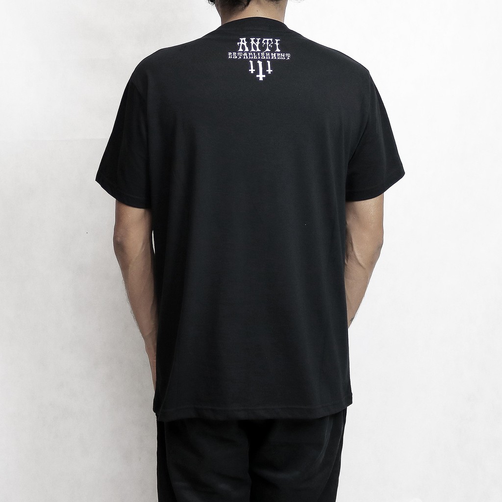 Heretic - T-Shirt - Nun