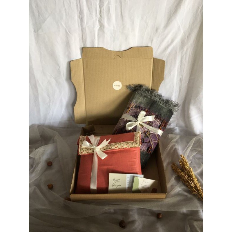 

Hampers Lebaran | Hampers Ramadhan | Mukena FREE TASBIH