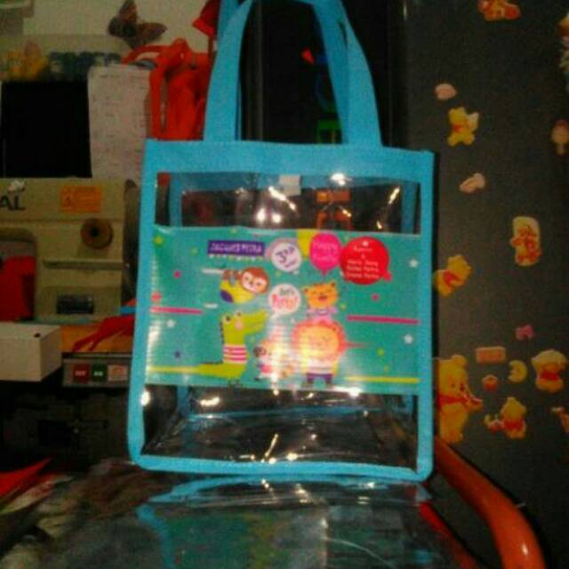 

Tas Full mika + 1/2banner ( uk. 20 x 23 lbr 10 cm)