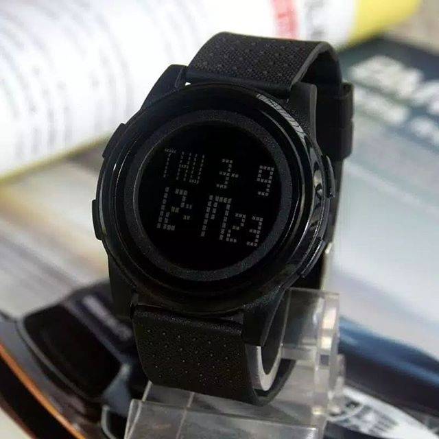 SKMEI 1206 Jam Tangan Pria  Sport Digital LED Ultra Tipis Anti Air untuk Pria watch.