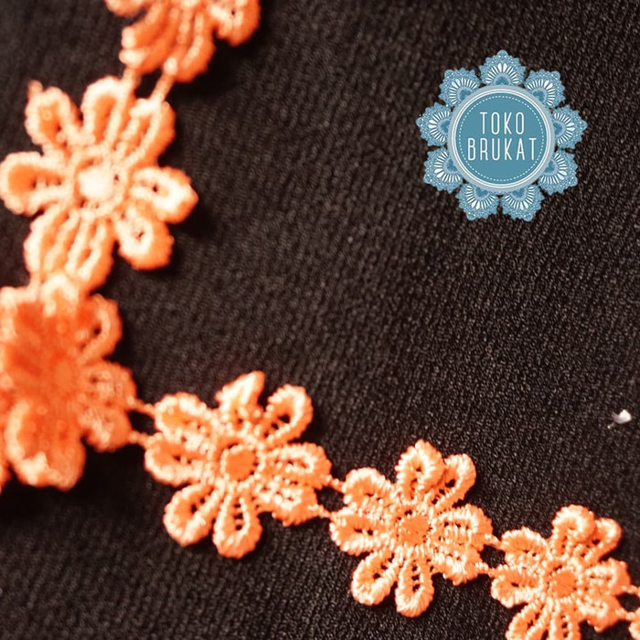 Kain Renda Bordir Giper / Gyper - Bunga Kecil - 50247 (L:± 2 CM)