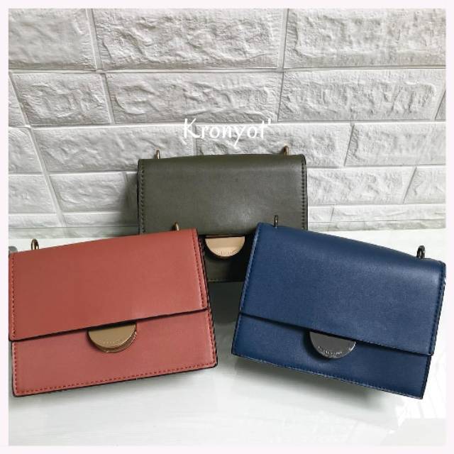 BESTSELLER  Tas Metallic Accent Push Lock Original quality Import Tas Selempang CK Tas ngemall ootd