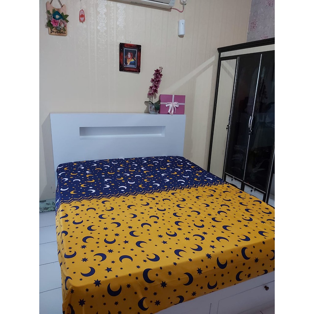 sprei motif bulan bintang