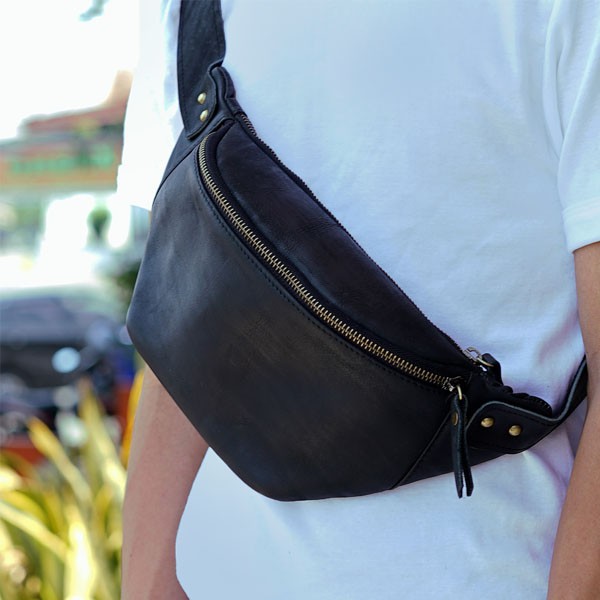 Jayuwan TPDT Waist Bag Pria Kulit Sapi Asli Pullup Hitam