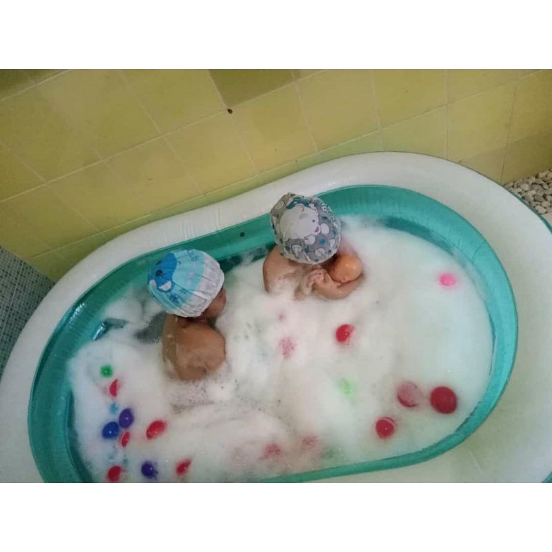 BUBBLE BATH SABUN MANDI BUSA STRAWBERRY 250ML